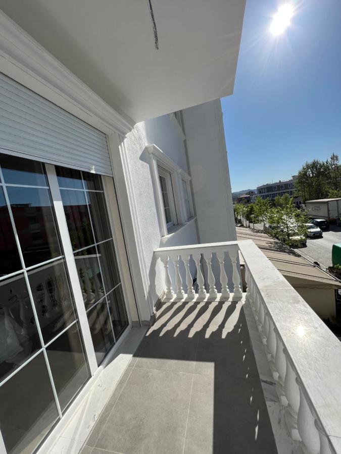 White Crown Hotel Kamez Exterior photo